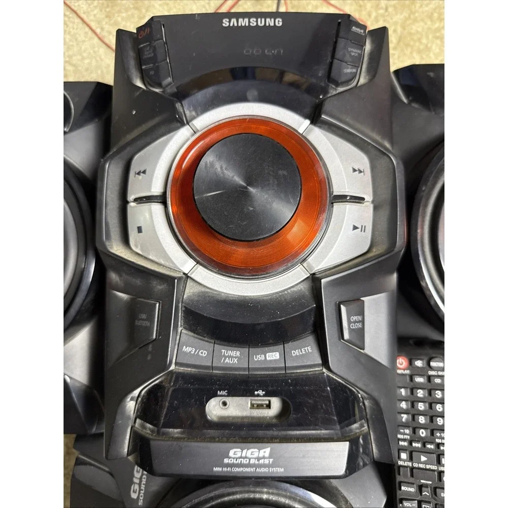 Samsung Giga Sound Blast System MX-E650CB Sound System W/ Subwoofer & Remote